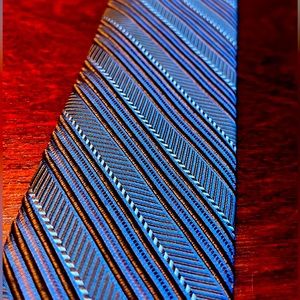 This silk color changing tie is as interesting as it stunning